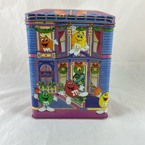 M&M’s Brand Christmas Village Series 2001 Number 12 & 1995 Brand Town & Sticker - Picture 9 of 16